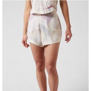 ATHLETA Calm Cool Short Marble Abstract Chantilly Cream. Size Small